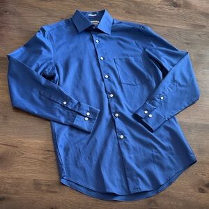 Van Heusen Men's 14.5 32/33 Athletic Fit Royal Blue Lux Sateen Button Down Shirt